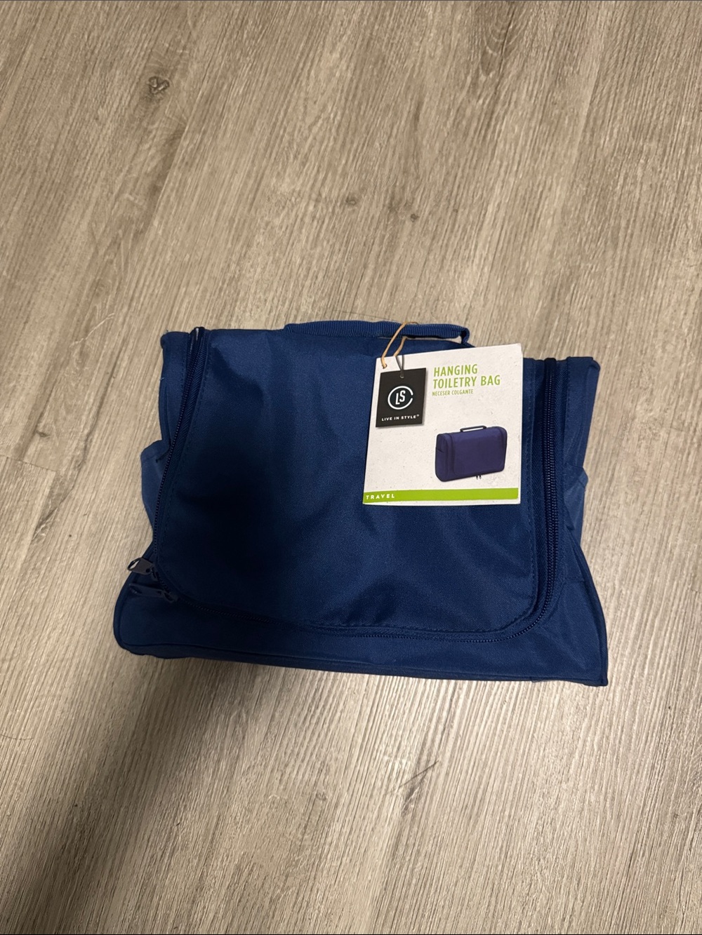 Hanging Toiletry Bag in Dark Blue by